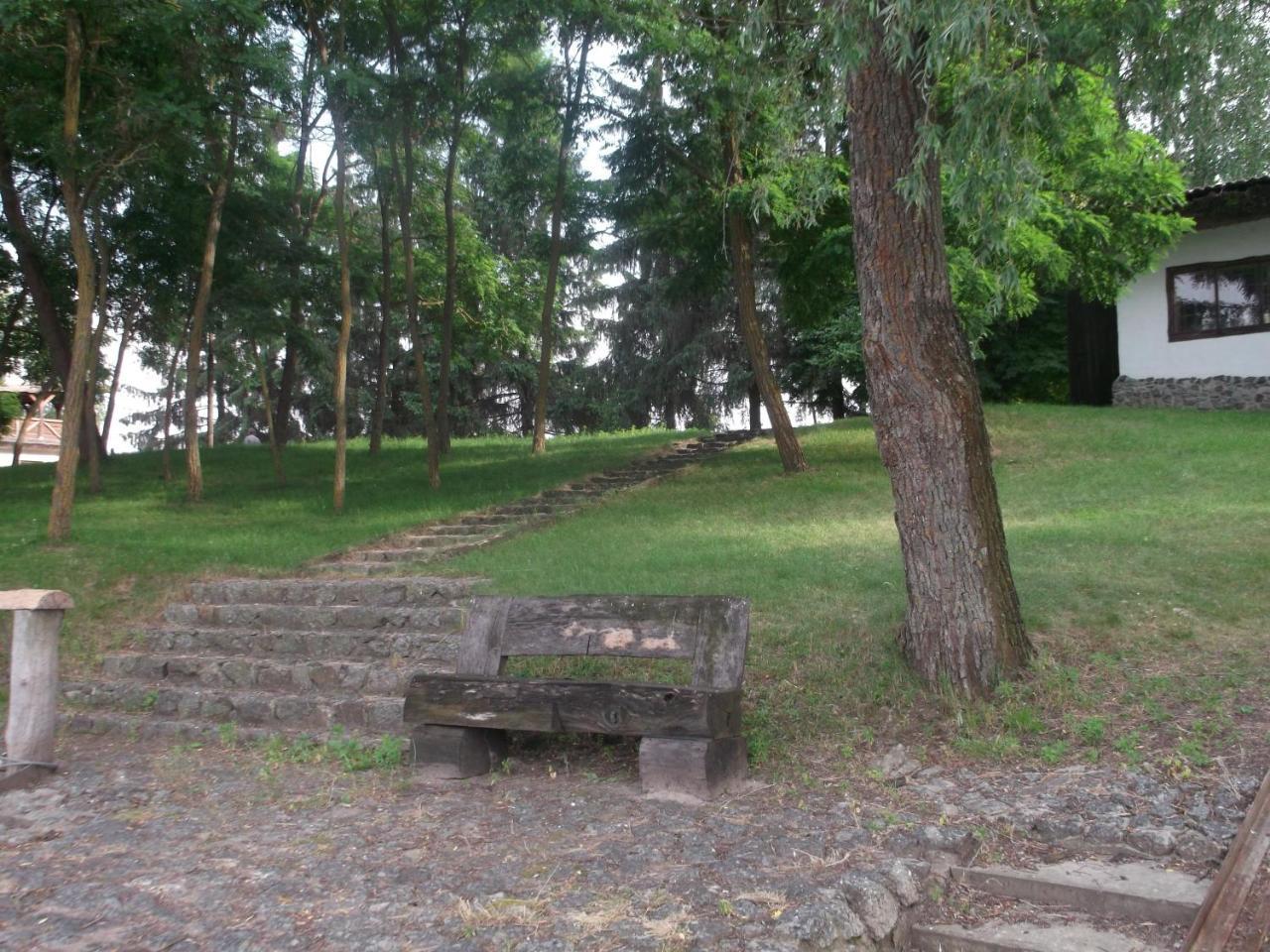 Гостинний Двір На Хуторі Хрещатик Exterior photo