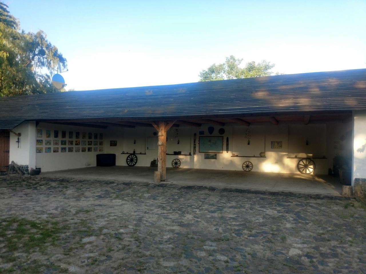 Гостинний Двір На Хуторі Хрещатик Exterior photo