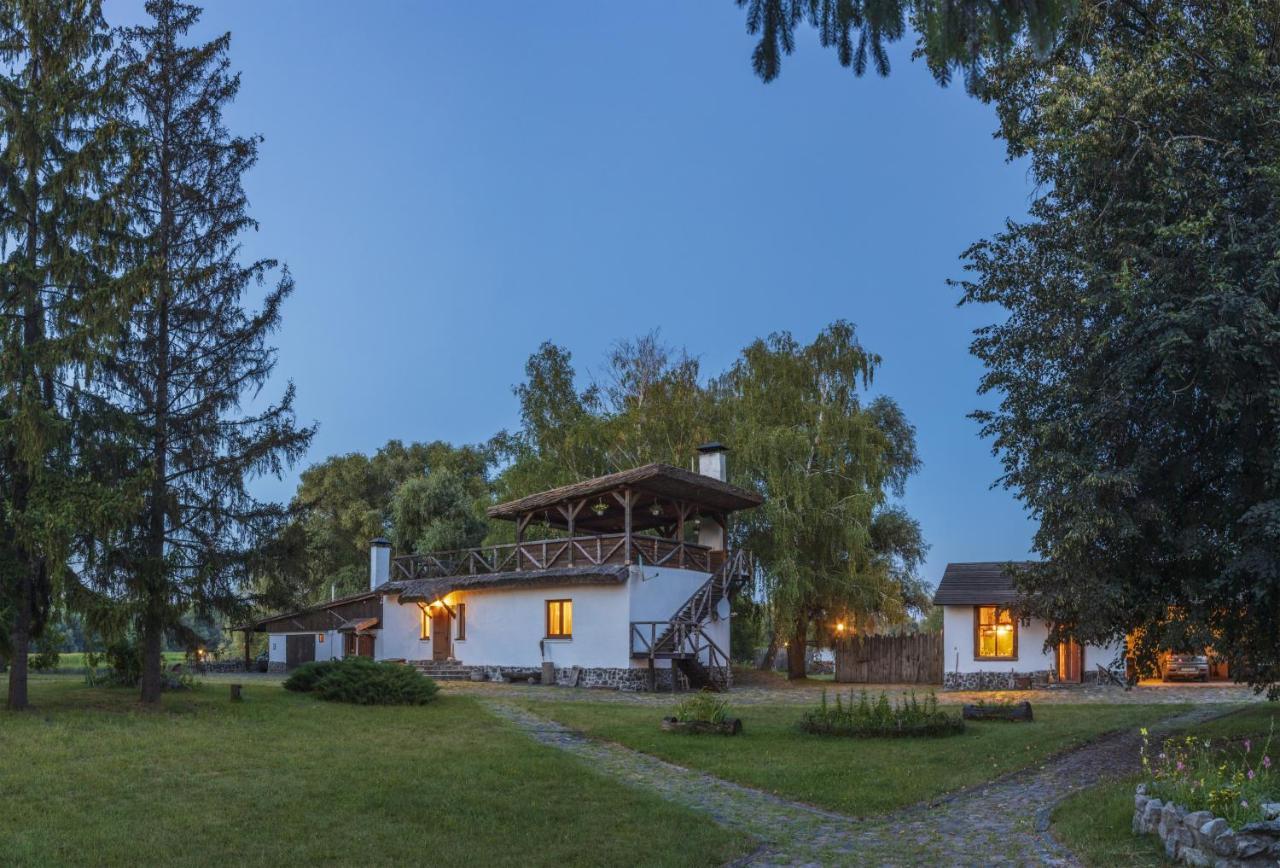 Гостинний Двір На Хуторі Хрещатик Exterior photo