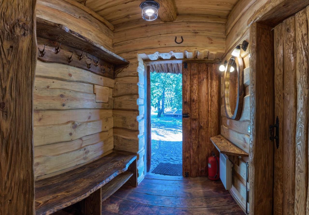 Гостинний Двір На Хуторі Хрещатик Exterior photo
