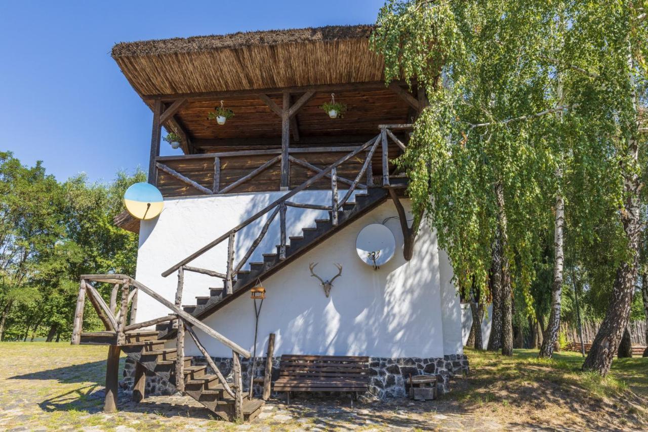 Гостинний Двір На Хуторі Хрещатик Exterior photo