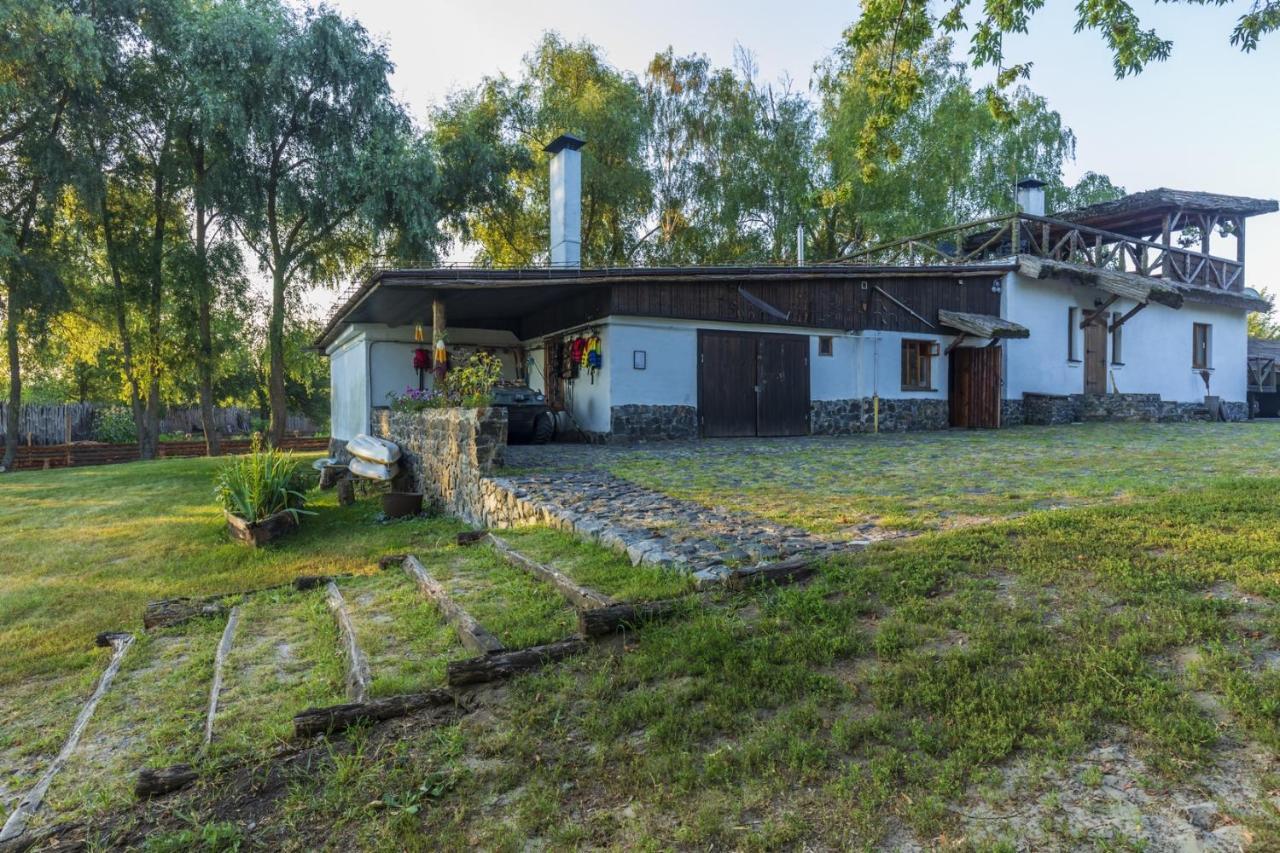 Гостинний Двір На Хуторі Хрещатик Exterior photo